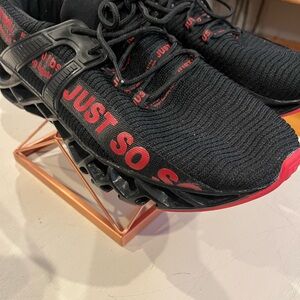JUST SO SO SNEAKERS